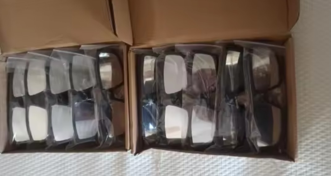 Gafas de plástico AliExpress 1
